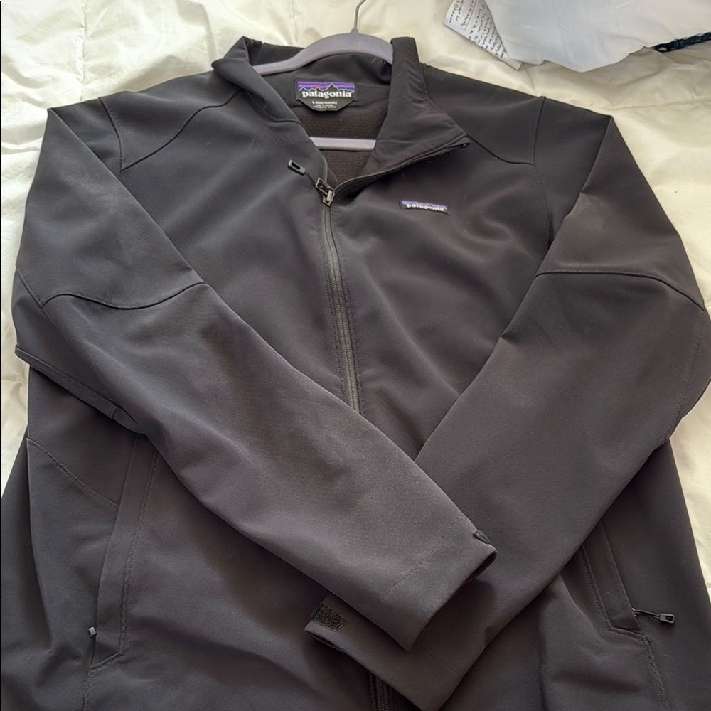 Patagonia Men's Dark Gray Performance Jacket